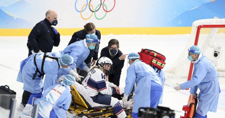 HÓQUEI FEMININO: EUA MIRA OURO APÓS TRAUMA OLÍMPICO HÓQUEI FEMININO: EUA MIRA OURO APÓS TRAUMA OLÍMPICO