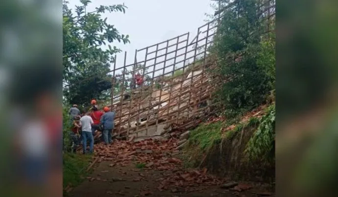 Deslizamento de Terra em SP: Homem Desaparecido Após Chuvas Intensas