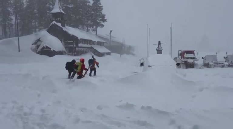 AVALANCHE NA CALIFÓRNIA: O QUE VOCÊ PRECISA SABER AVALANCHE NA CALIFÓRNIA: O QUE VOCÊ PRECISA SABER