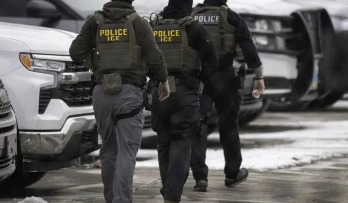 ICE: ANÚNCIO DESTACA AGENTES COMO AMIGOS E VIZINHOS