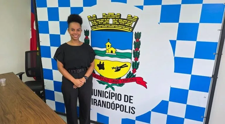 JESSICA SOARES: TRAJETÓRIA NO SERVIÇO PÚBLICO
