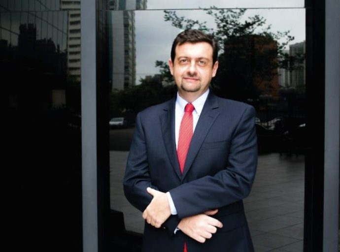 SUSTENTABILIDADE NO ESPORTE: UM CURSO INOVADOR SUSTENTABILIDADE NO ESPORTE: UM CURSO INOVADOR