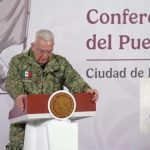 Ministro da Defesa do México Presta Homenagem a Agentes Mortos em Operação Contra Cartéis