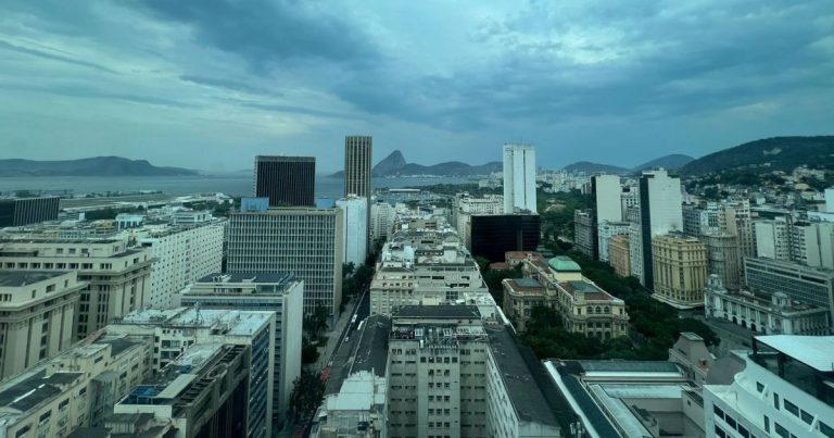 CHUVAS EM SÃO PAULO: IMPACTOS E PREVISÕES PARA O CARNAVAL