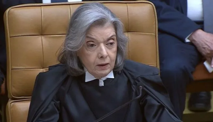 CÓDIGO DE ÉTICA NO STF: DESAFIOS E OPORTUNIDADES CÓDIGO DE ÉTICA NO STF: DESAFIOS E OPORTUNIDADES