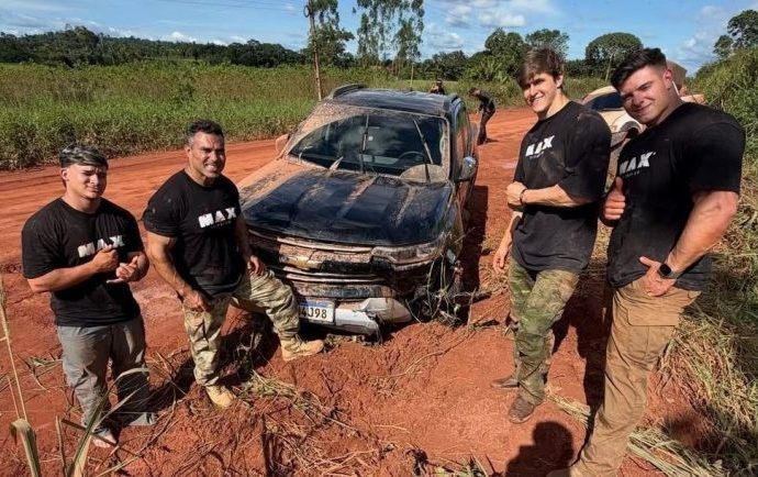 FISICULTURISMO: ACIDENTE NA TRANSAMAZÔNICA NÃO DEIXA FERIDOS FISICULTURISMO: ACIDENTE NA TRANSAMAZÔNICA NÃO DEIXA FERIDOS