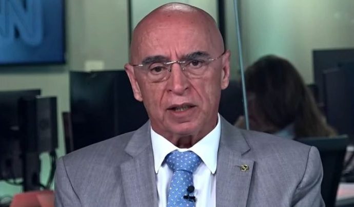 QUEBRA DE PATENTE: ECONOMIA PARA O SUS QUEBRA DE PATENTE: ECONOMIA PARA O SUS