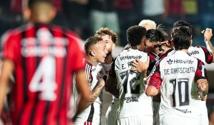 GOLO DE ERICK PULGAR: UM SHOW DE HABILIDADE NO BRASILEIRÃO