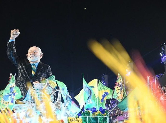 AÇÃO JUDICIAL CONTRA LULA: OPORTUNIDADE PARA A OPOSIÇÃO AÇÃO JUDICIAL CONTRA LULA: OPORTUNIDADE PARA A OPOSIÇÃO