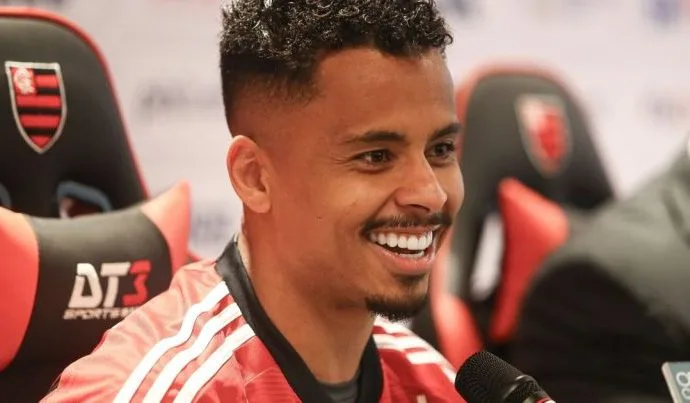 ALLAN ASSINA COM CORINTHIANS E REALIZA SONHO