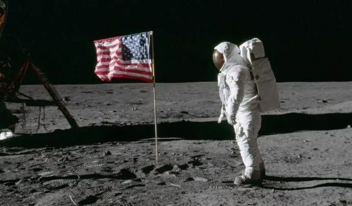 CORRIDA ESPACIAL: QUEM REALMENTE VENCEU? CORRIDA ESPACIAL: QUEM REALMENTE VENCEU?