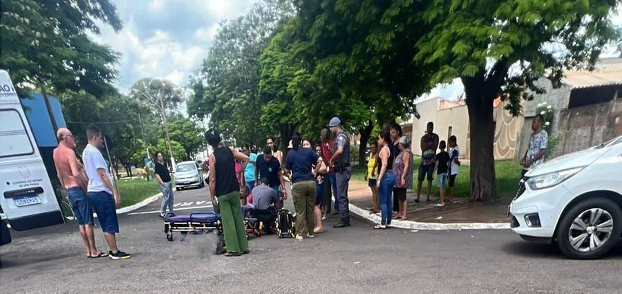 ATROPELAMENTO GRAVE EM CASTILHO: AVÔ E NETO FERIDOS