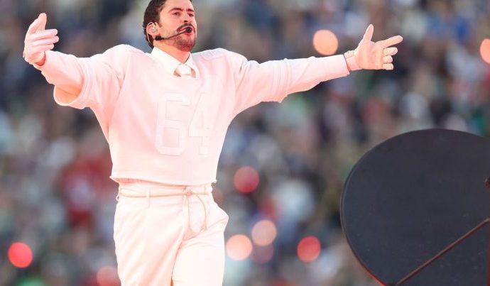 BAD BUNNY NO SUPER BOWL: CELEBRAÇÃO DA CULTURA LATINA BAD BUNNY NO SUPER BOWL: CELEBRAÇÃO DA CULTURA LATINA