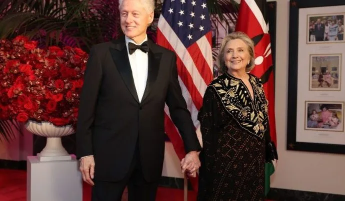 Clinton se Preparam para Depoimentos sobre Jeffrey Epstein em Investigação Parlamentar