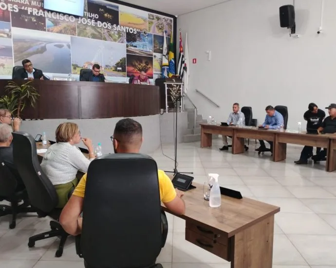 CÂMARA MUNICIPAL DE CASTILHO RETOMA TRABALHOS LEGISLATIVOS