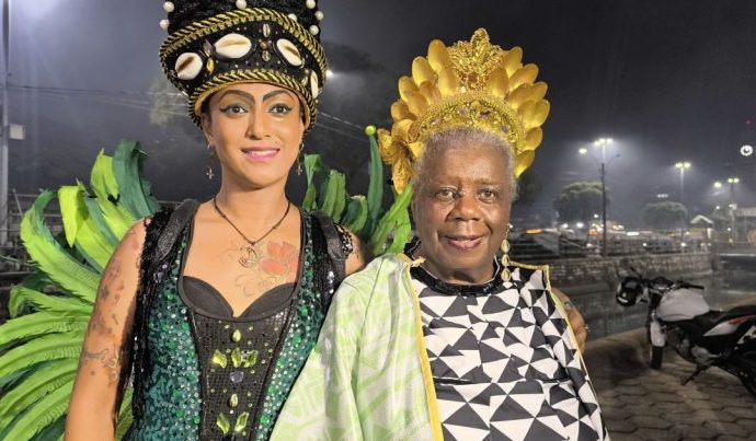 ESCREVIVÊNCIA: CONCEIÇÃO EVARISTO NO CARNAVAL ESCREVIVÊNCIA: CONCEIÇÃO EVARISTO NO CARNAVAL