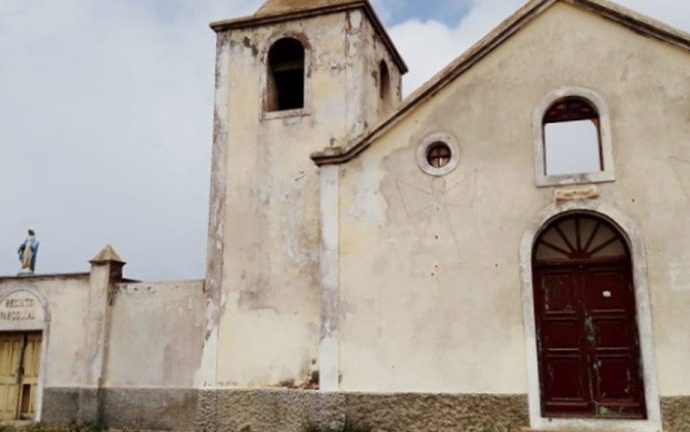IGREJA PAROQUIAL EM CABO VERDE: NOVA CONSAGRAÇÃO