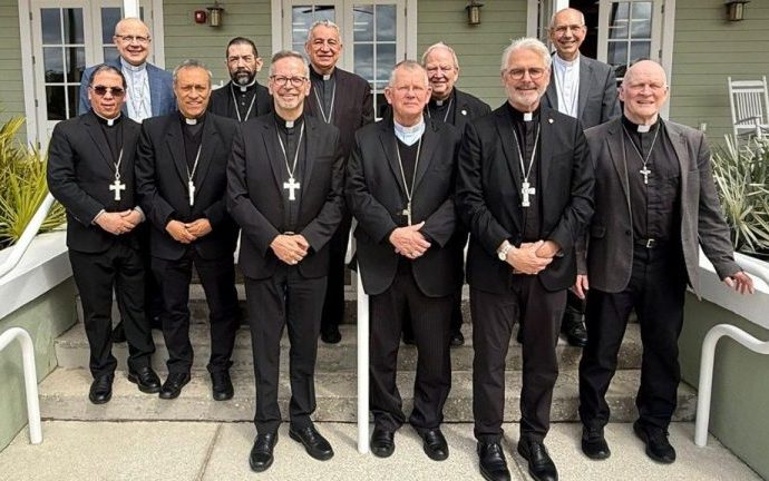 Bispos da América fazem apelo em defesa dos migrantes