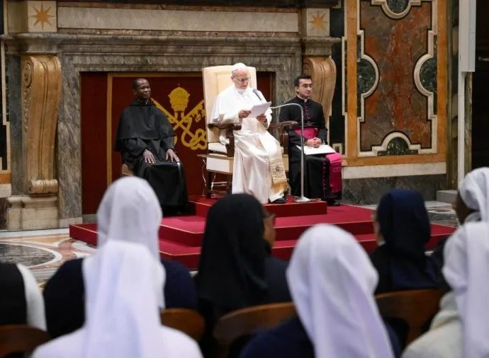 A Importância da Eucaristia e da Missão na Vida Consagrada, segundo o Papa
