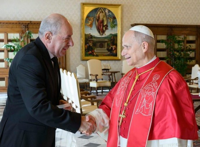 Papa Leão XIV Encontra Presidente da Hungria em Audiência Oficial