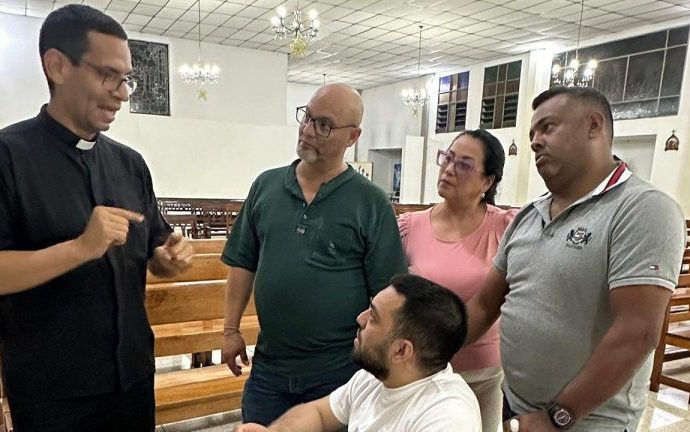 A Inspiração e a Libertação de Ramón Centeno: A Jornada de um Jornalista Venezuelano