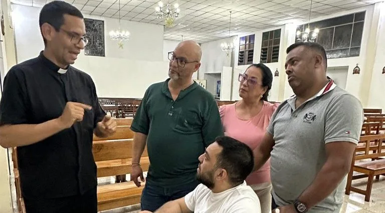 A Inspiração e a Libertação de Ramón Centeno: A Jornada de um Jornalista Venezuelano