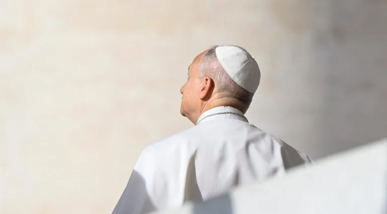 DEUS NOS FALA COMO UM AMIGO: ENTENDA ESSA RELAÇÃO