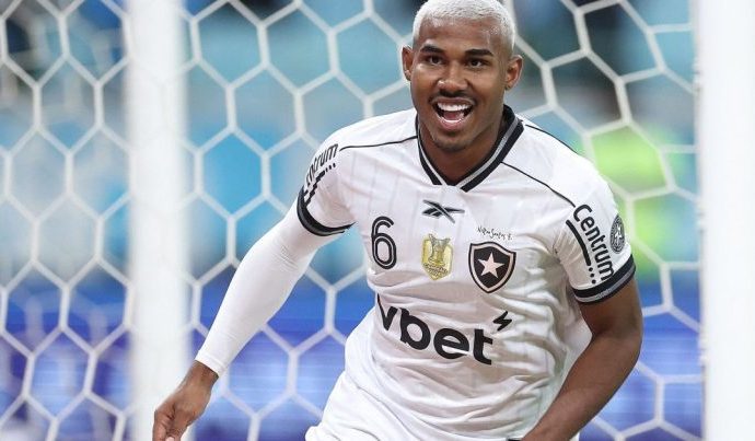 CUIABANO: VASCO ANUNCIA ACERTO COM LATERAL-ESQUERDO