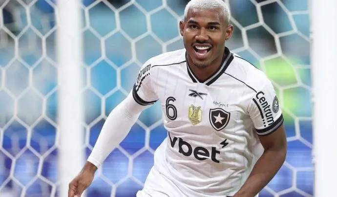 CUIABANO: VASCO ANUNCIA ACERTO COM LATERAL-ESQUERDO