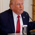 Trump Introduz Taxa Global de 10% Após Decisão da Suprema Corte