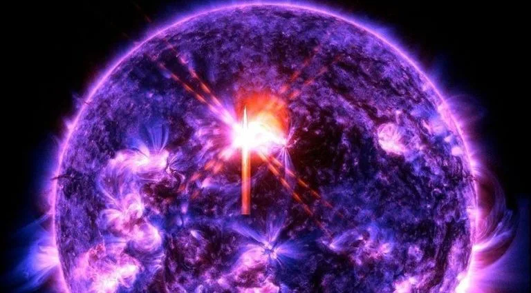 ERUPÇÃO SOLAR: AUMENTO DE ATIVIDADE E SEUS IMPACTOS