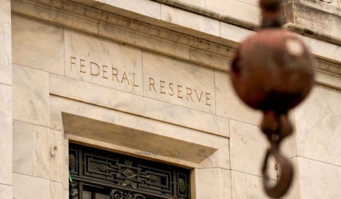 CRIPTOMOEDAS: Euforia Diminui Após Retorno de Trump CRIPTOMOEDAS: Euforia Diminui Após Retorno de Trump