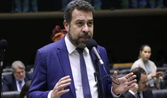 Boulos Defende o STF e Critica Suspeitas de Corrupção