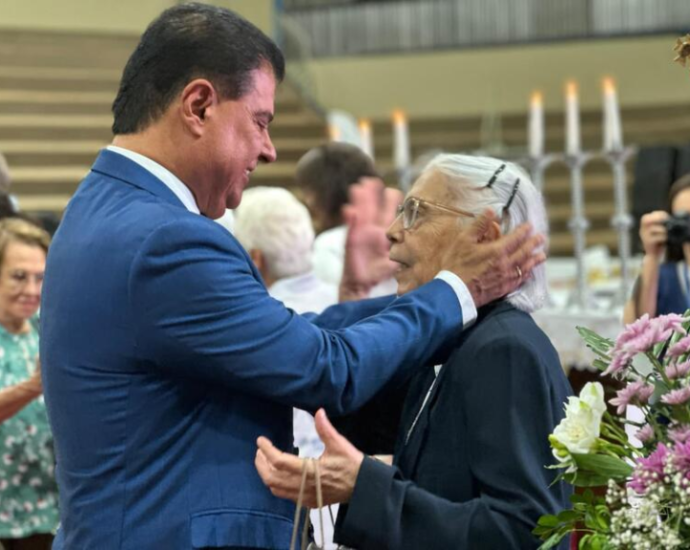 Centenário do Colégio Auxiliadora: Uma Celebração de História e Educação