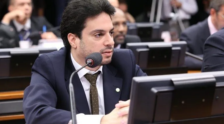 VINICIUS GURGEL: OPERAÇÃO DA PF NO AMAPÁ REVELA DESVIOS