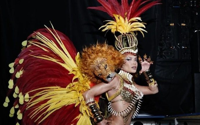 JAQUELLINE GROHALSKI: FANTASIA E O MISTÉRIO DO MAU OLHADO