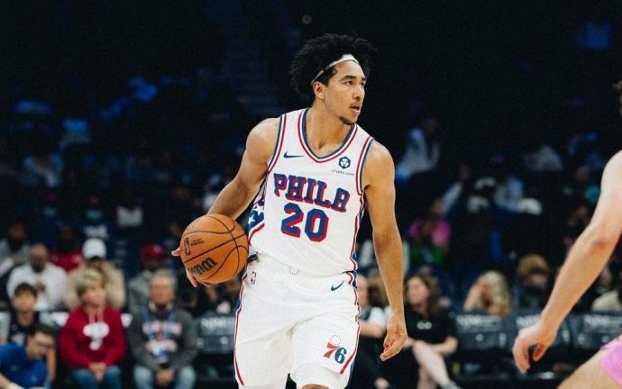 TROCA DE JARED MCCAIN: OPORTUNIDADE PARA O 76ERS TROCA DE JARED MCCAIN: OPORTUNIDADE PARA O 76ERS