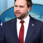 EUA Reafirmam Compromisso em Impedir Programa Nuclear do Irã, Diz JD Vance
