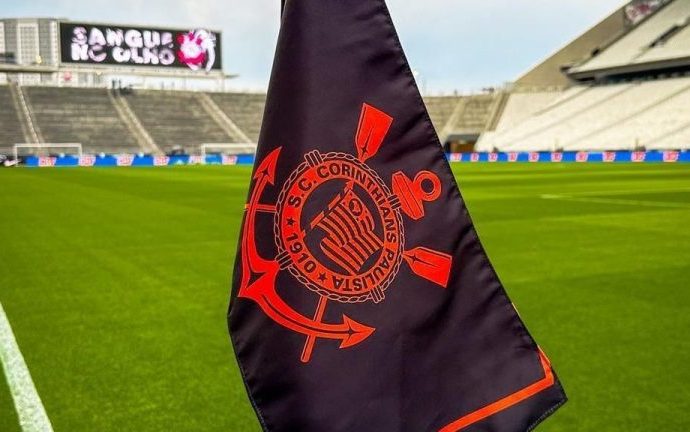 Corinthians Anuncia Demissão de Treinador Após Empate no Brasileirão Feminino Corinthians Anuncia Demissão de Treinador Após Empate no Brasileirão Feminino