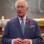 TIROS EM ESCOLA: REI CHARLES CONDENA A VIOLÊNCIA