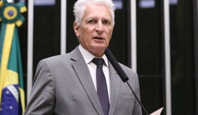 RETRATAÇÃO DE ROGÉRIO CORREIA: A VERDADE SOBRE A MONTAGEM