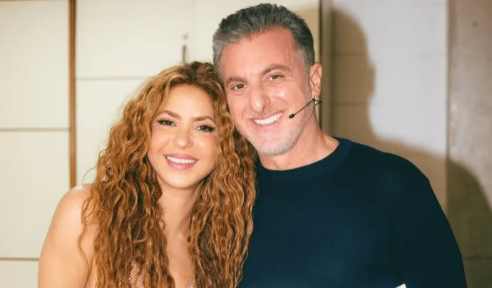 SHAKIRA NO RIO: AMIZADES BRASILEIRAS DA CANTORA SHAKIRA NO RIO: AMIZADES BRASILEIRAS DA CANTORA