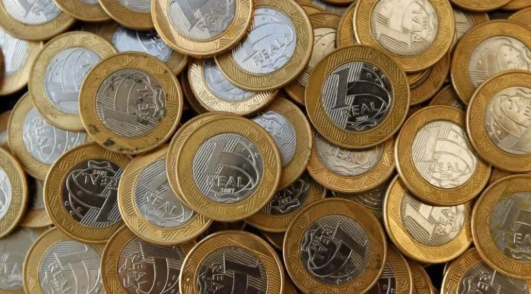 Queda das Taxas de Juros Futuros Após Leilão do Tesouro