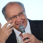 Análise da Nova Tarifa de 10% e sua Repercussão na Competitividade Brasileira