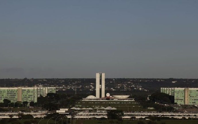 CORRUPÇÃO: BRASIL REPROVA EM RANKING GLOBAL DE TRANSPARÊNCIA CORRUPÇÃO: BRASIL REPROVA EM RANKING GLOBAL DE TRANSPARÊNCIA