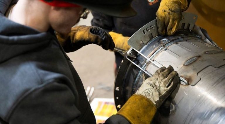 FALTA DE MÃO DE OBRA QUALIFICADA: DESAFIOS NO SETOR