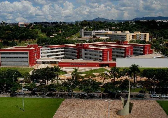 OFENSAS A CADEIRANTE: UFMG ABRE INVESTIGAÇÃO OFENSAS A CADEIRANTE: UFMG ABRE INVESTIGAÇÃO