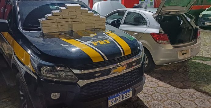 PRF Realiza Apreensão de 31 kg de Cocaína na Rodovia Fernão Dias PRF Realiza Apreensão de 31 kg de Cocaína na Rodovia Fernão Dias