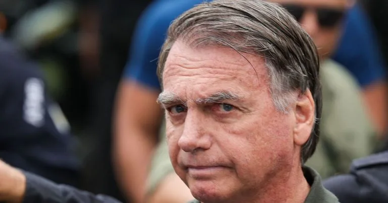 Possibilidade de Prisão Domiciliar para Jair Bolsonaro Ganha Força Após Reunião no STF