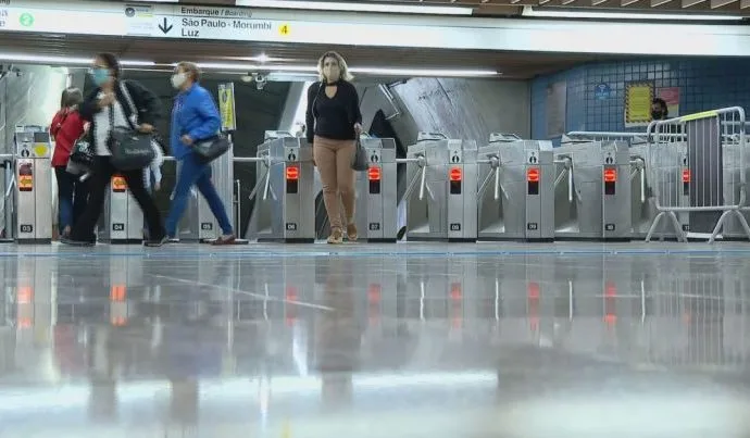 Metrô de São Paulo Estende Funcionamento 24 Horas aos Finais de Semana
